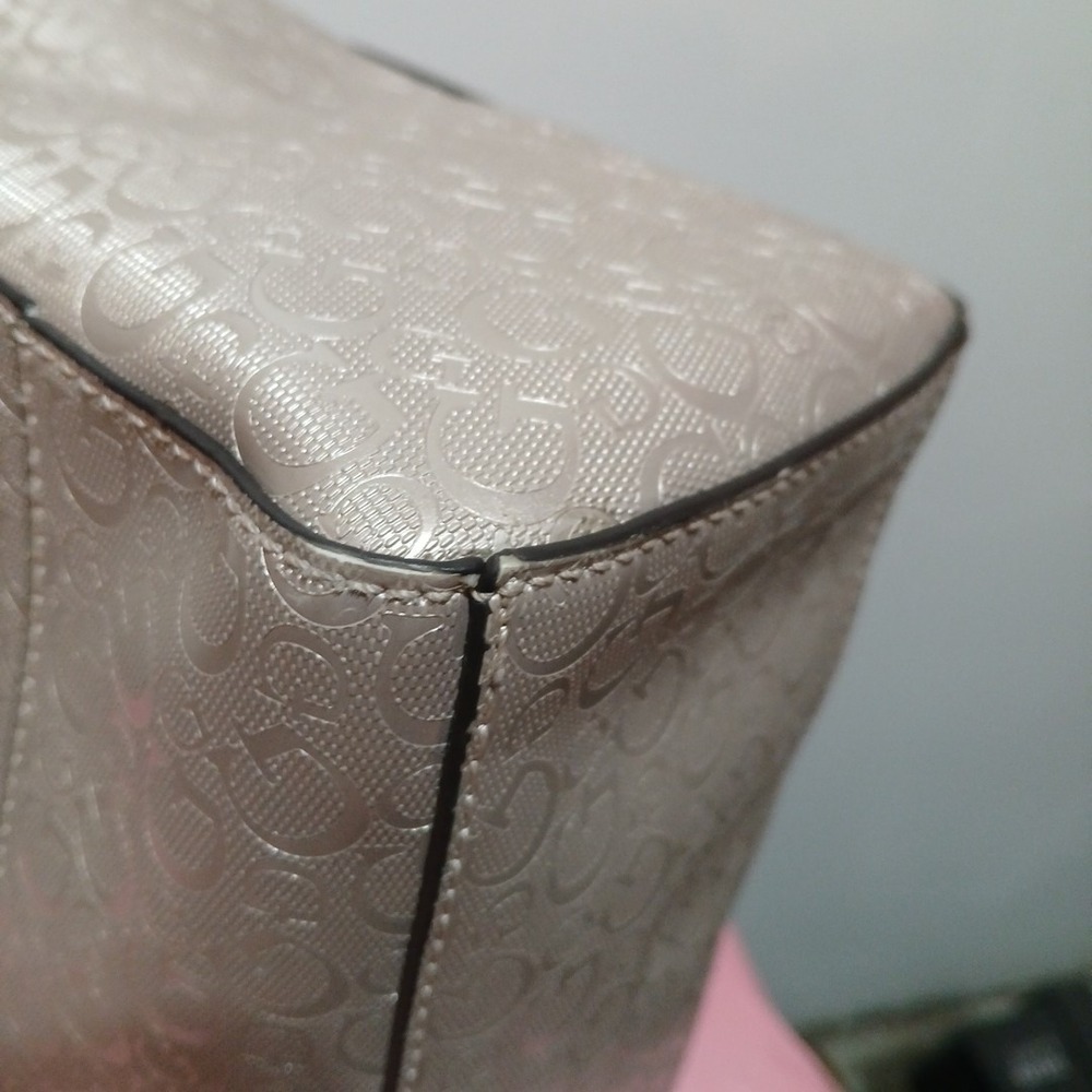 GUESS Quincey Lilac Large Tote No Call Out Original Baddie Bad "B" Bag Gorgeous! - Picture 10 of 13